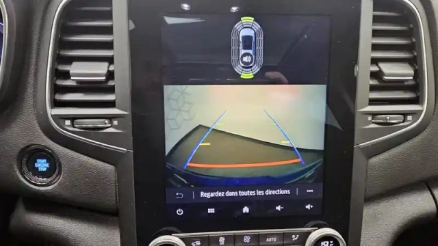 Renault Megane mégane iv berline e-tech plug-in hybride 160 — photo 40