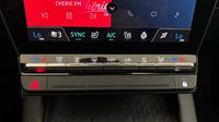 Renault Mégane E-Tech Electric EV60 220ch Iconic super charge — photo 26