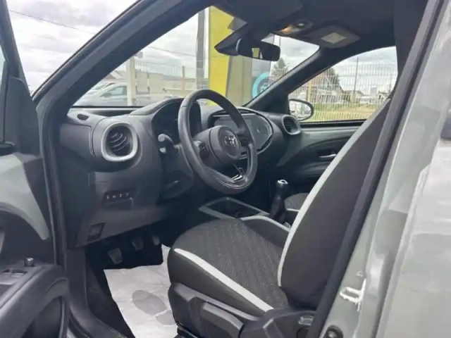 Toyota Aygo X 1.0 vvt-i 72ch air design my24 — photo 10