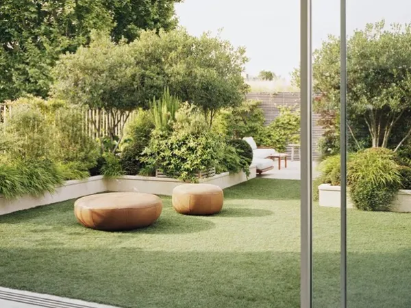 T4 JARDIN AVEC PLUS DE 124 M² D'EXTÉRIEURS EN CENTRE