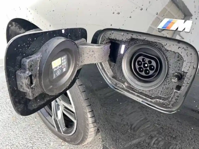 Bmw Serie 3 330e xdrive 292 ch bva8 — photo 18