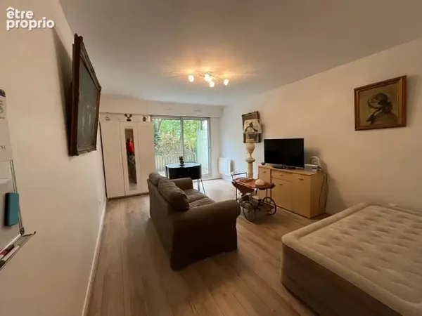 A vendre 2p 44m2 terrasse privative sur le parc les hesperides val de beaute