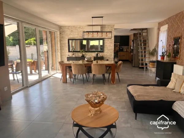 Maison 6 pièces 203 m²