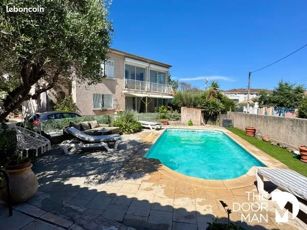 Propriété 10 pièces 259 m²