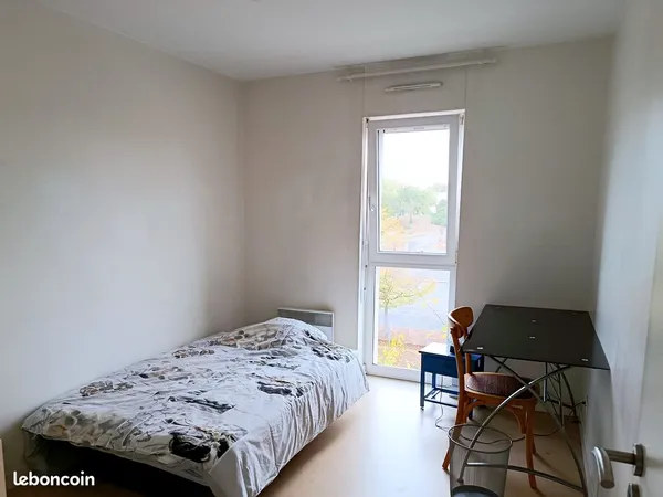 Chambre meublée colocation La Rochelle terrasse