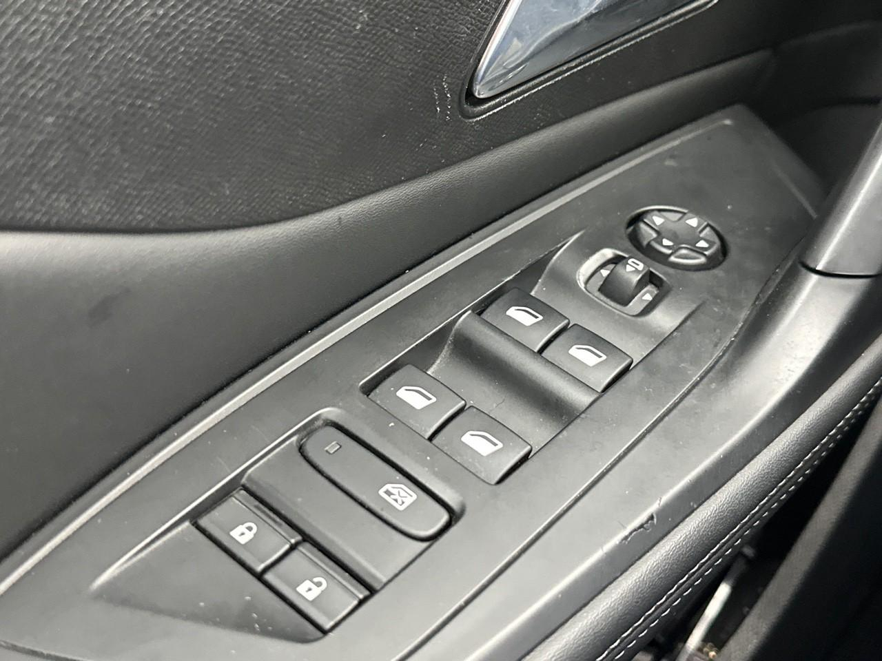 Peugeot 308 phev 180 e-eat8 allure pack — photo 16