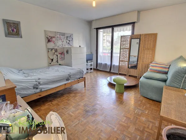 À proximité immédiate de la frontiere  Studio de 32,16 m²