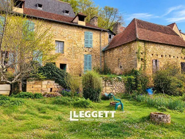 Maison 11 pièces 316 m²