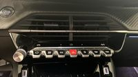 Peugeot 208 1.2 PureTech 100ch S&S GT — photo 26