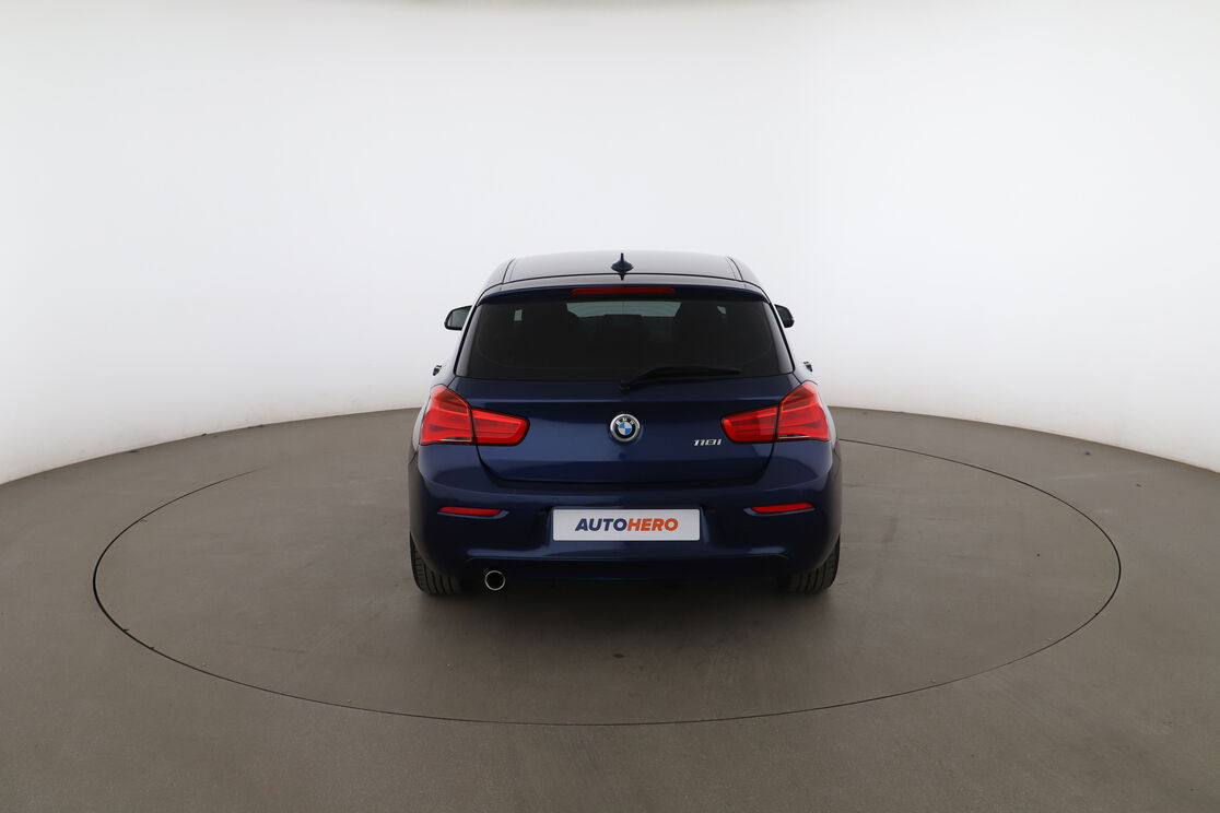 BMW Série 1 118i Lounge BVA8 — photo 4