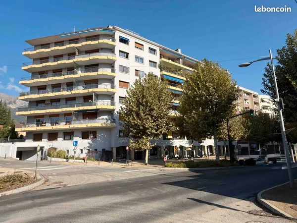 Appartement 3 pièces 81 m²