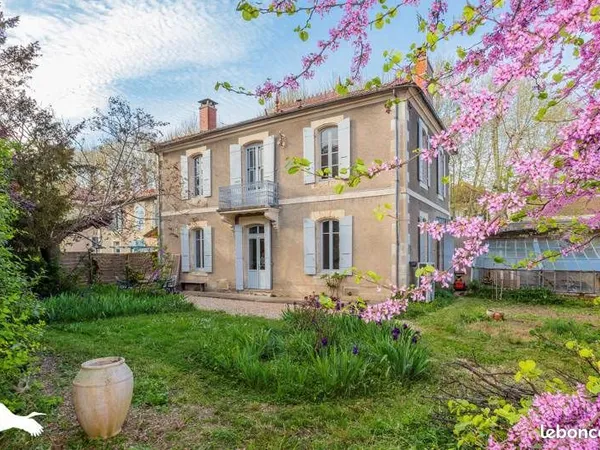 Maison 4 pièces 175 m²
