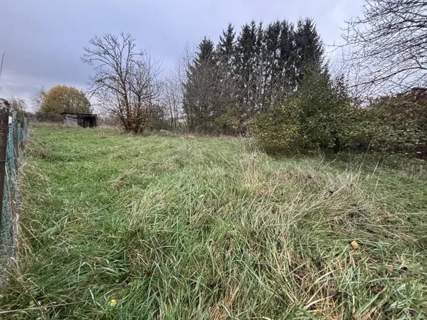 Terrain constructible 1977 m²