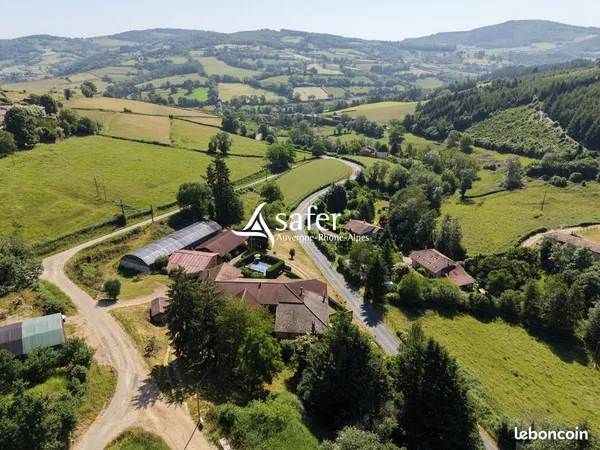 Ferme 286 m² Deux-Grosnes