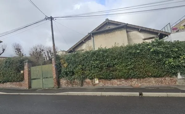 LOCAL D'ACTIVITÉ OU DE STOCKAGE