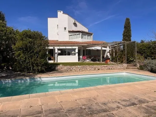 Maison 9 pièces 171 m²