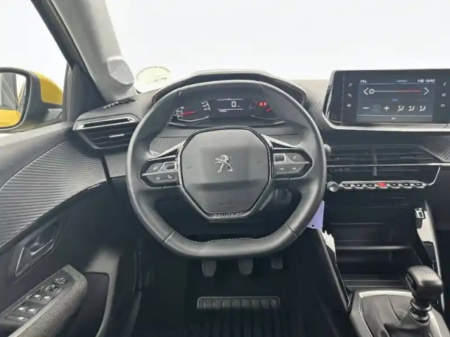 Peugeot 208 puretech 100 s&amp;s bvm6 — photo 9