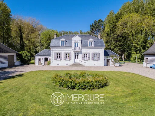 Maison 10 pièces 280 m²