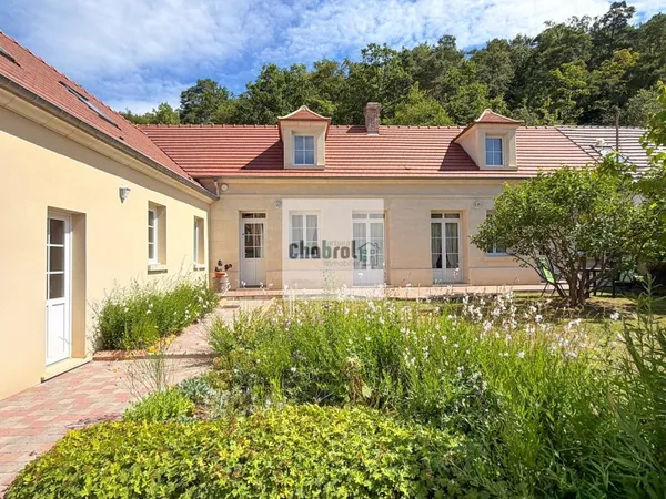 Maison d'exception en pierre | 2 suites parentales + 1 chamb