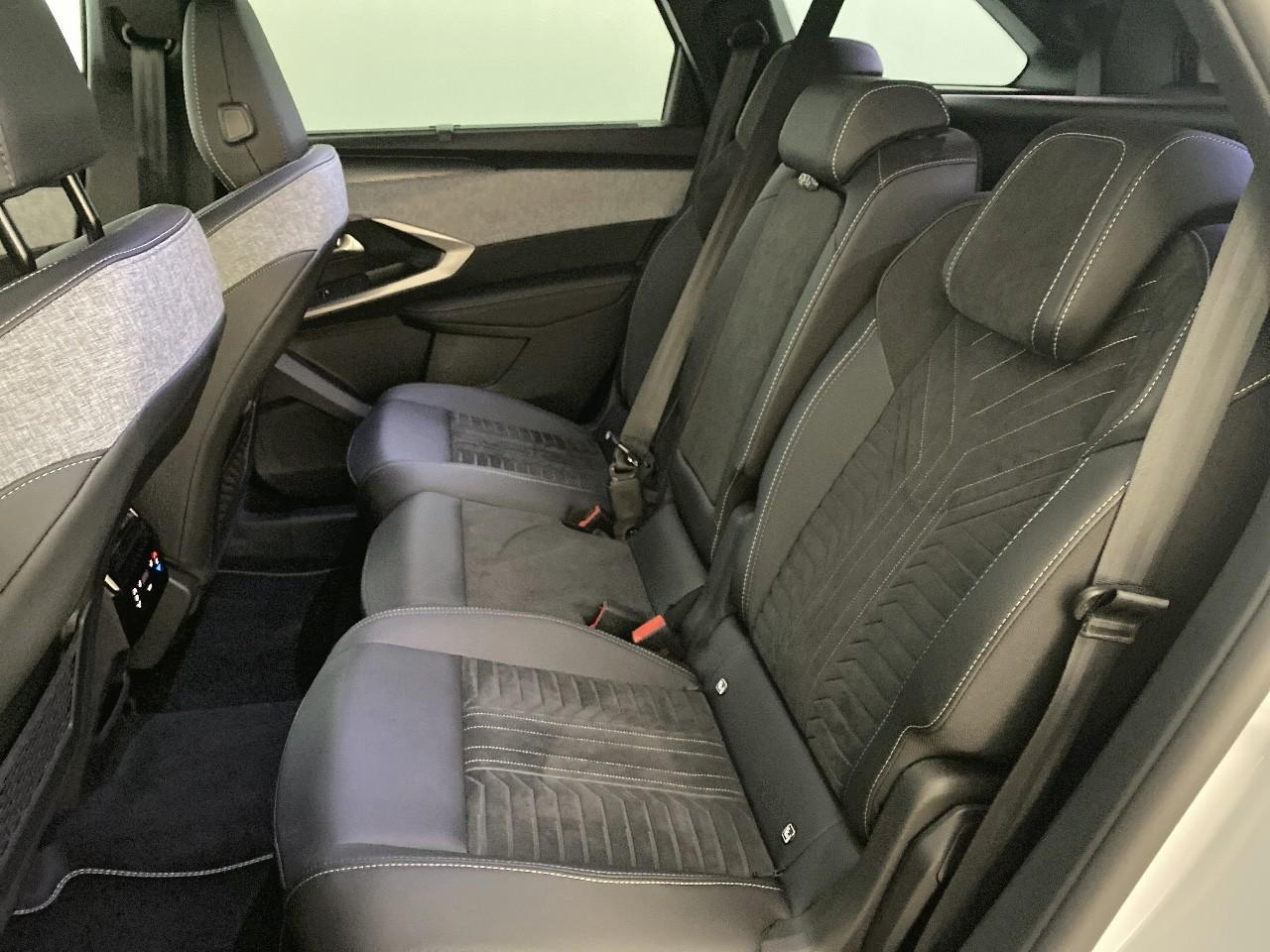 Peugeot 5008 hybrid 145 ch e-dcs6 gt exclusive — photo 10