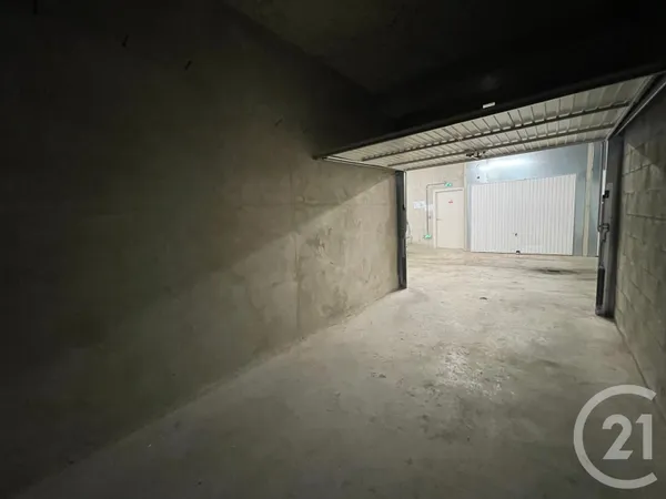 Parking 13 m²