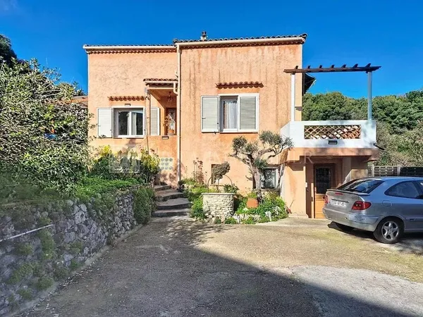 Maison à rénover – Vue mer – Terrain 2 498 m² – Fort potentiel