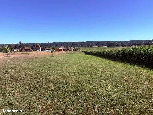 Terrain 2700 m² Saint-Agne