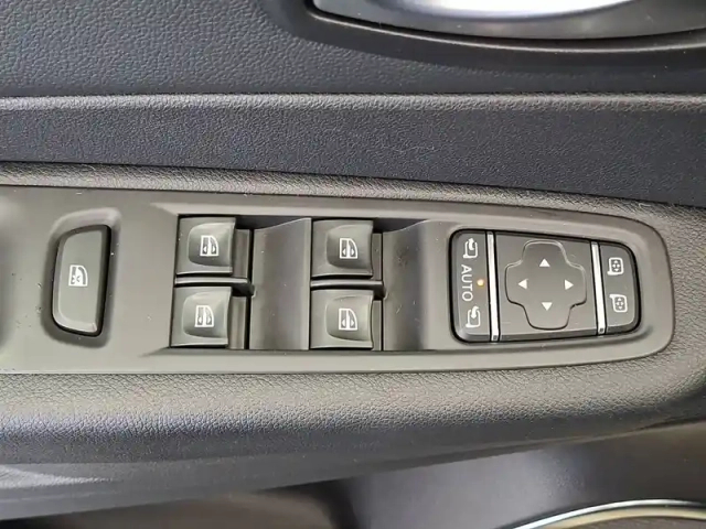 Renault Captur dci 90 edc — photo 30