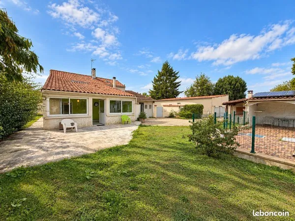 🏡 Superbe Maison de Gabarrier - Charme, Volumes et Prestations Énergétiques de Pointe