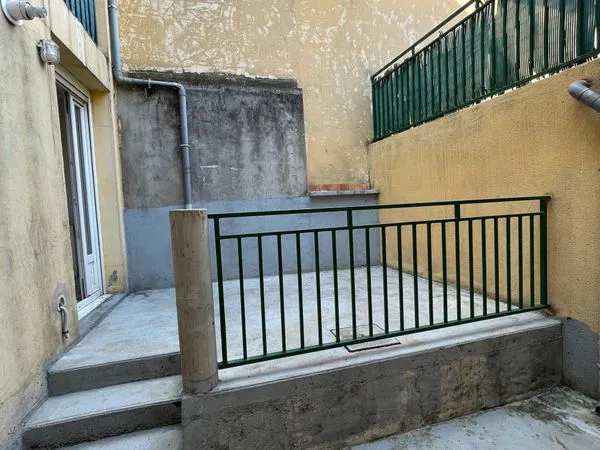 Loue F2 - 50 m2 - rdc à Saint Chamond