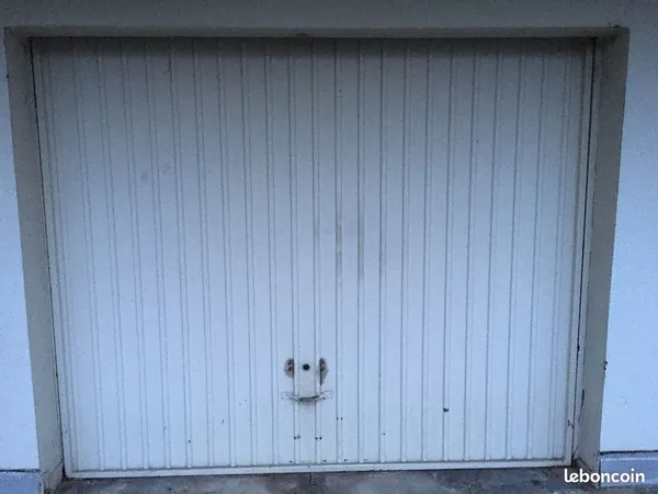 À Louer : Garage fermé - Grenoble (Secteur Bouchayer-Viallet)