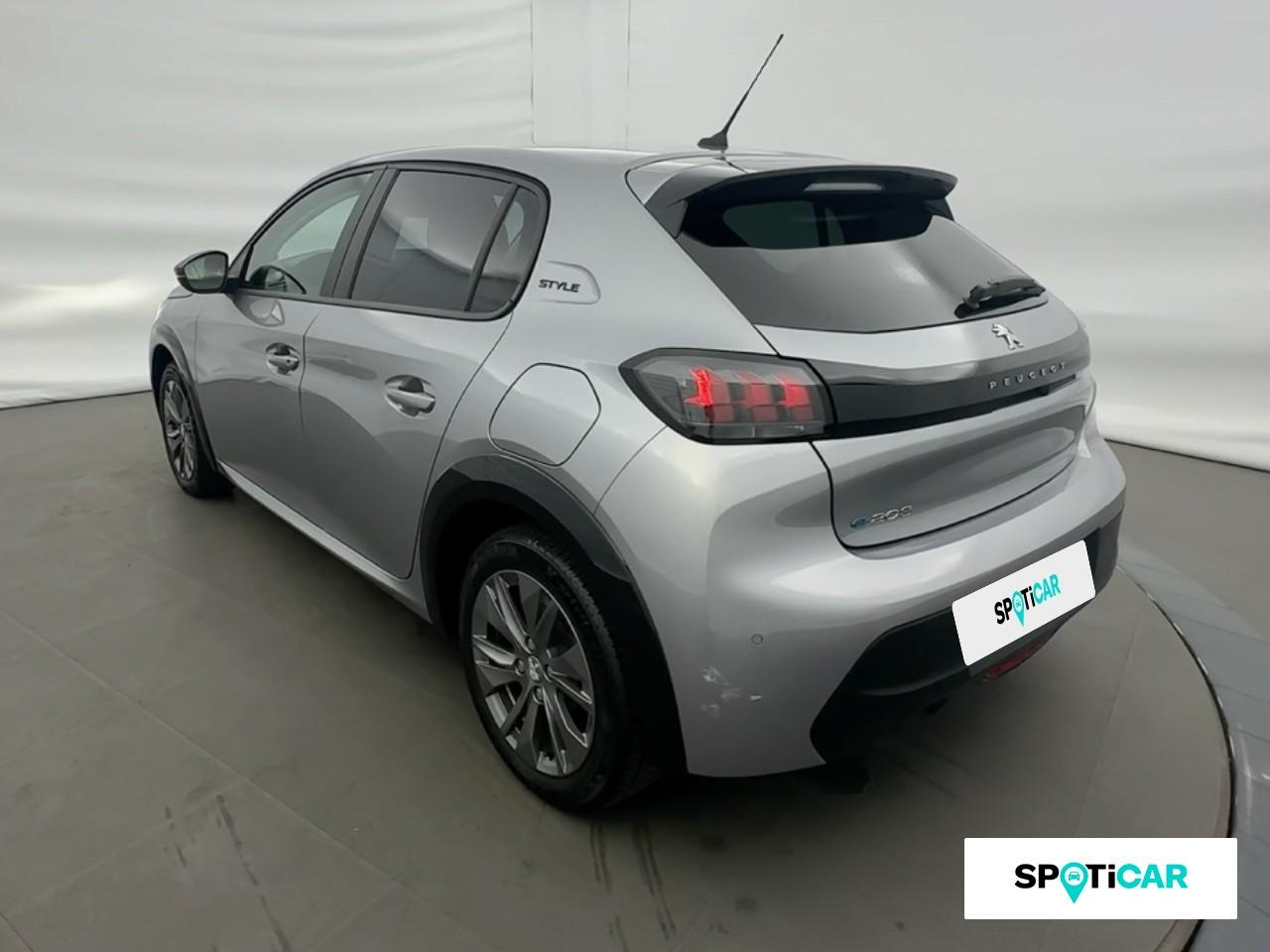 Peugeot 208 e-208 136ch style — photo 7