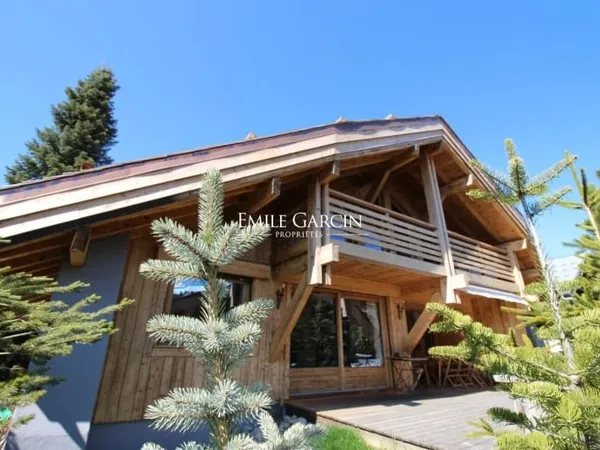 Chalet 5 pièces 300 m²