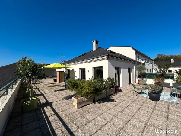ROUEN CHU - DUPLEX 142 m² AVEC VUE EXCEPTIONNELLE - 5 CHAMBRES - TERRASSE 150 m² - GARAGE DOUBLE