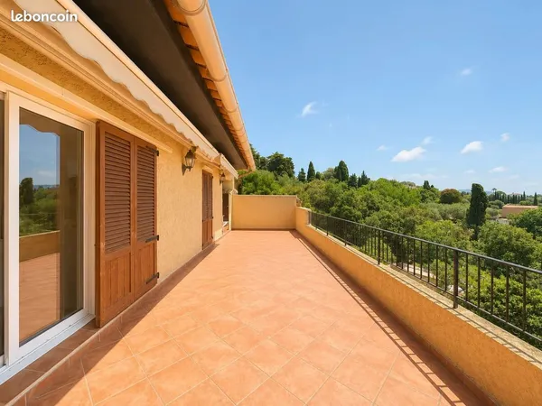 Appartement 4 pièces 94 m²