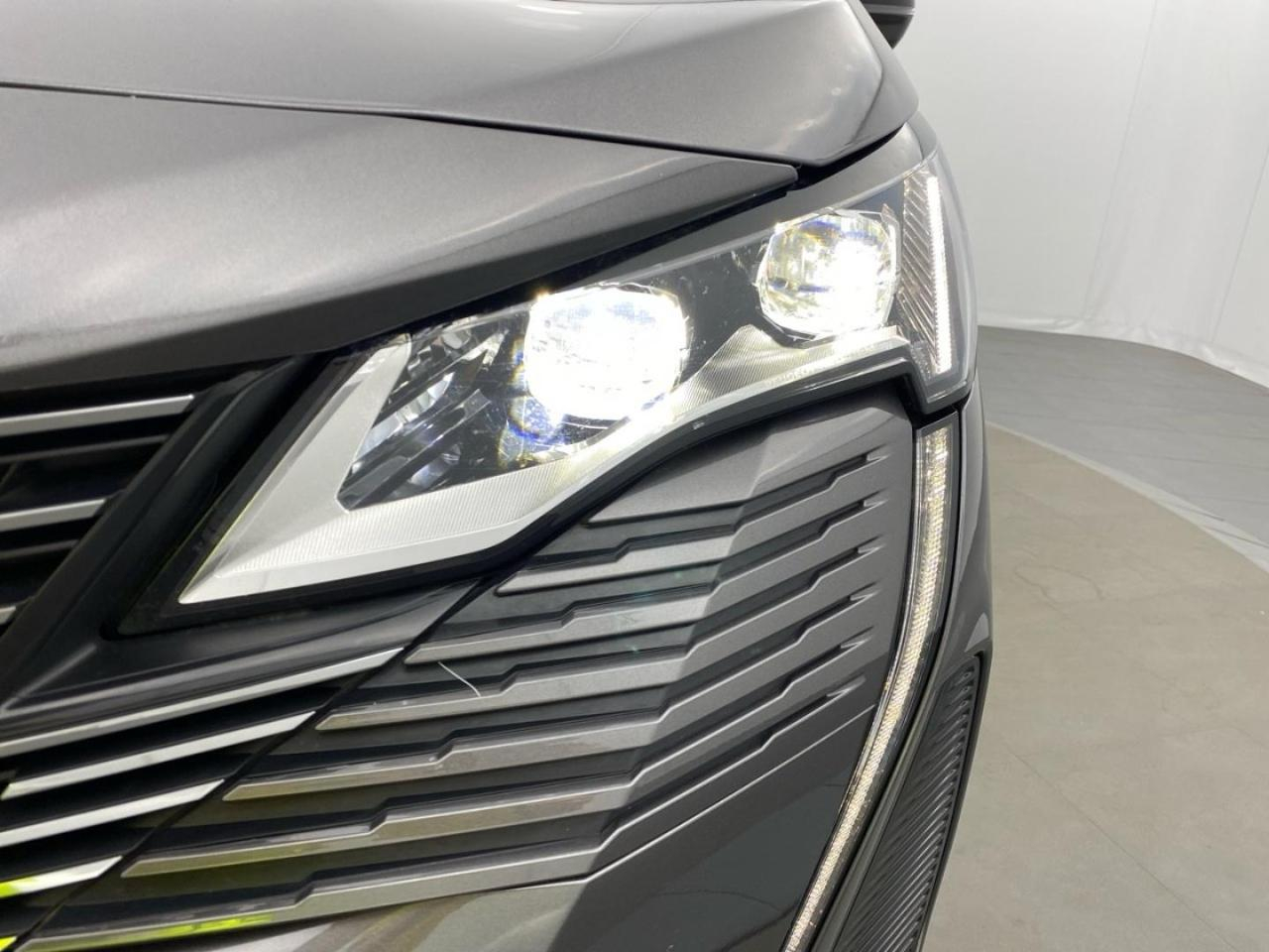 Peugeot 5008 1.2 puretech 130 gt + toit ouvrant / vision 360 / — photo 18