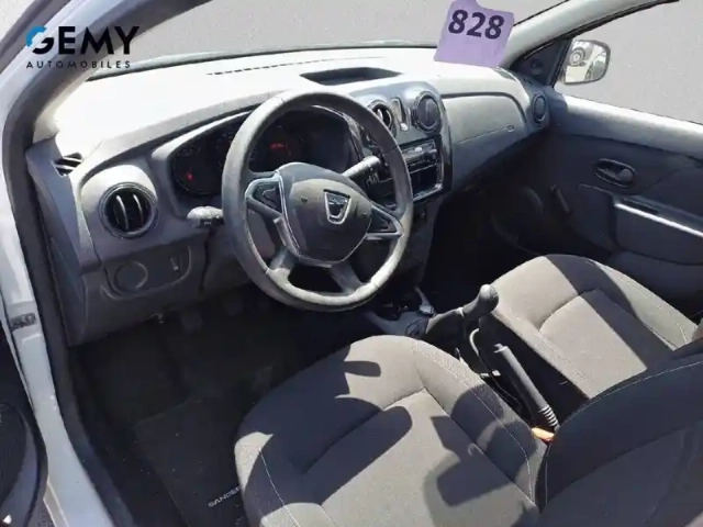 Dacia Sandero sce 75 — photo 8