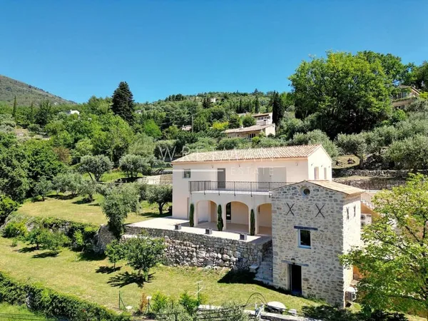 Villa neuve avec vue panoramique - Seillans
