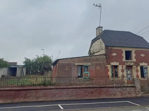 MAISON A DEMOLIR OU REHABILITER A MUIRANCOURT