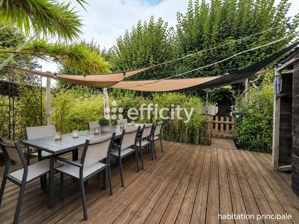 Maison 14 pièces 260 m²