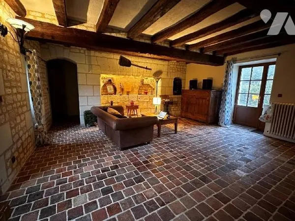 Maison 15 pièces 325 m²
