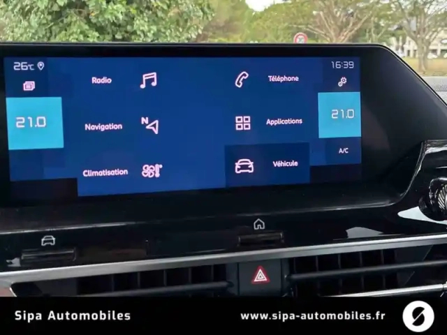 Citroën C4 e- 136 ch automatique — photo 37