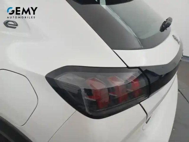 Peugeot 208 electrique 50 kwh 136 — photo 17