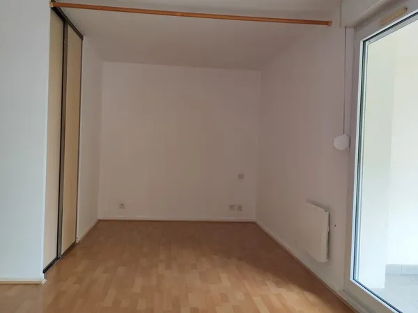Toulouse, Quartier Saint Michel, T1 bis de 37 m2 avec parki