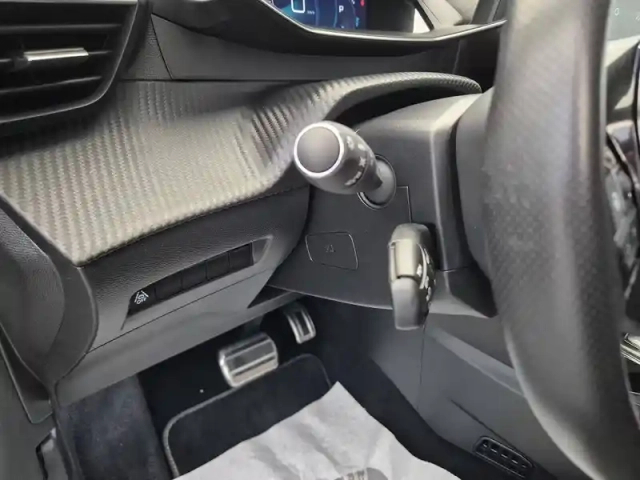 Peugeot 208 electrique 50 kwh 136ch — photo 71