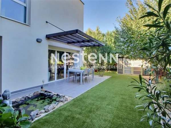Secteur Pasteur : Maison contemporaine avec jardin pergola et terrasse