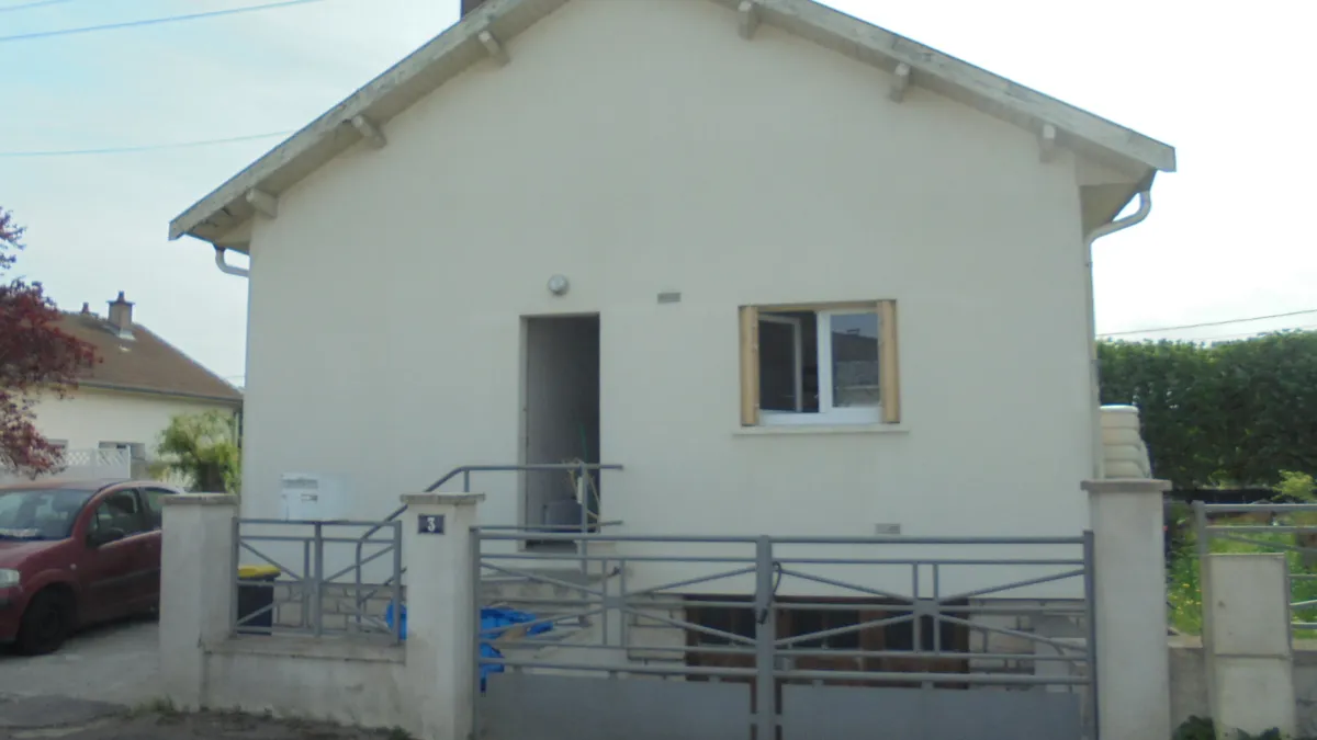 Photo 1