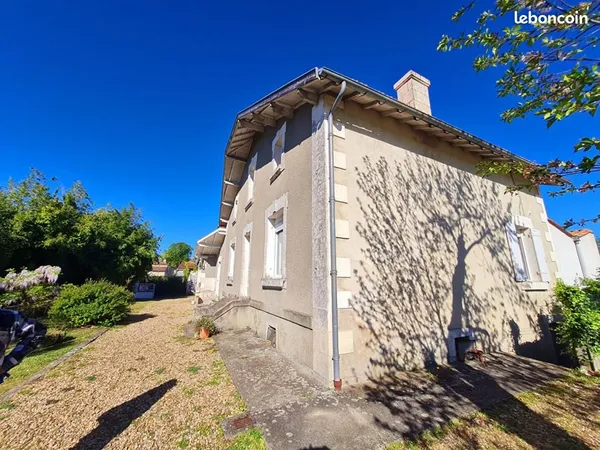 Maison 6 pièces 226 m²
