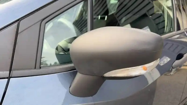 Nissan Micra ig-t 90 — photo 15