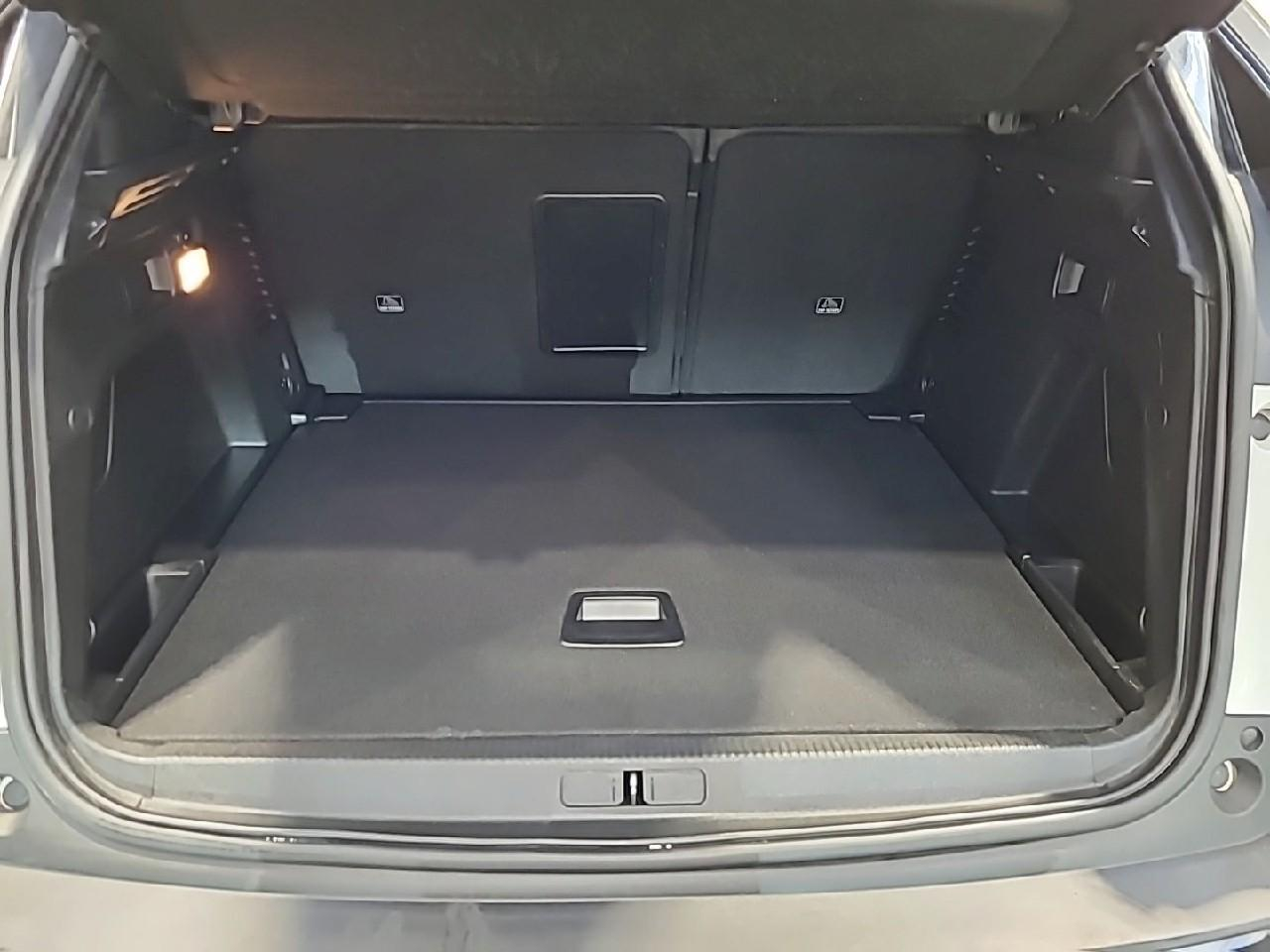 Peugeot 3008 puretech 130ch s&s eat8 gt pack — photo 14